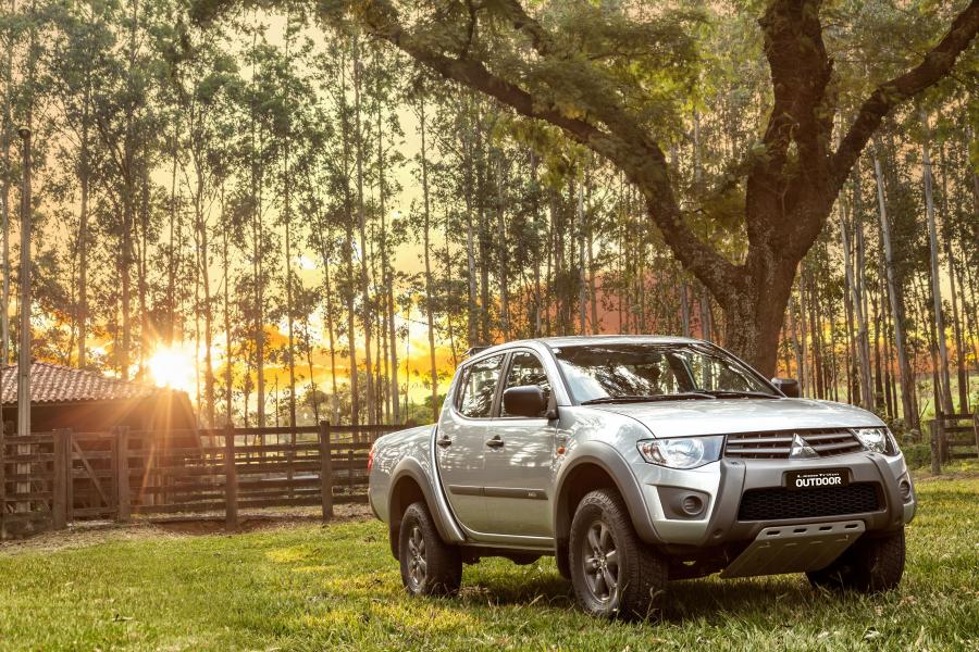  Mitsubishi L200 Triton OutDoor Flex 2016 года  (LA) (фото 3 из 3)